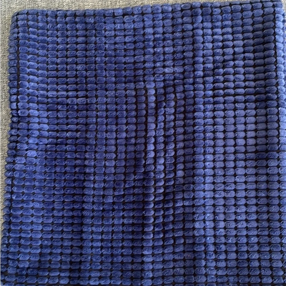 NIB 16”x16” Corduroy Corn Pattern Blue Pillow Covers Set-2‎